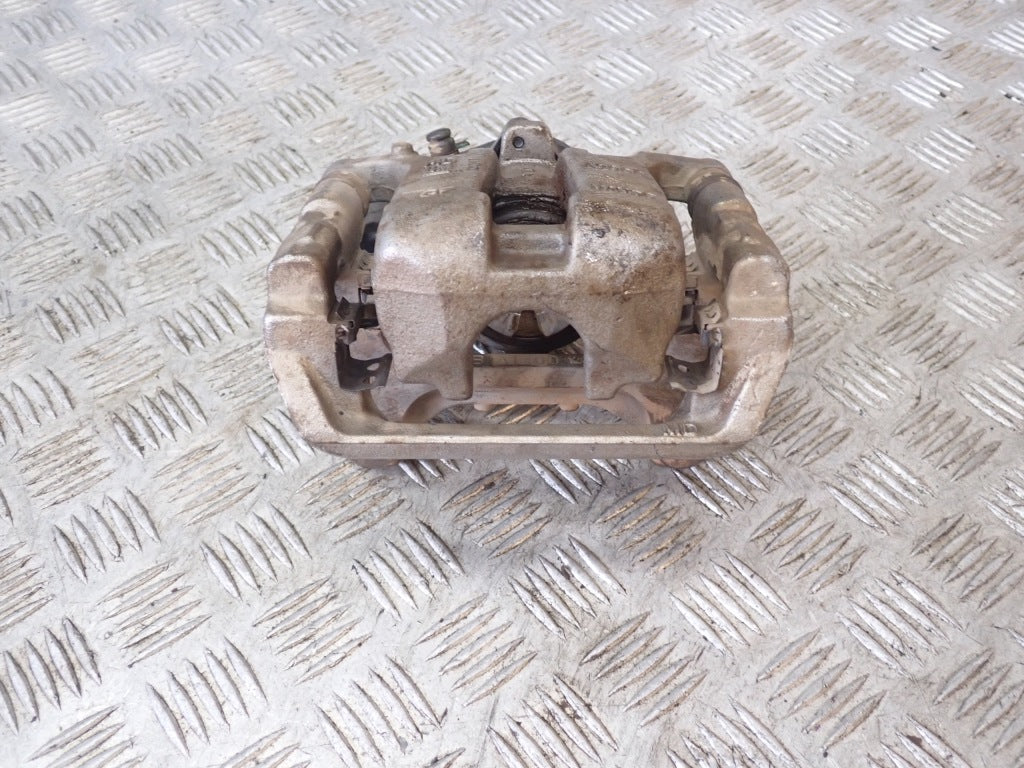 Zacisk Tylny Elek. Chevrolet Suburban Tahoe Cadillac Escalade GMC Yukon 21-