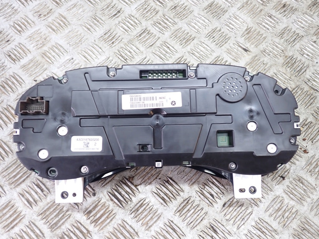 Odometer Gauges Dodge RAM V REBEL 5.7 2019-
