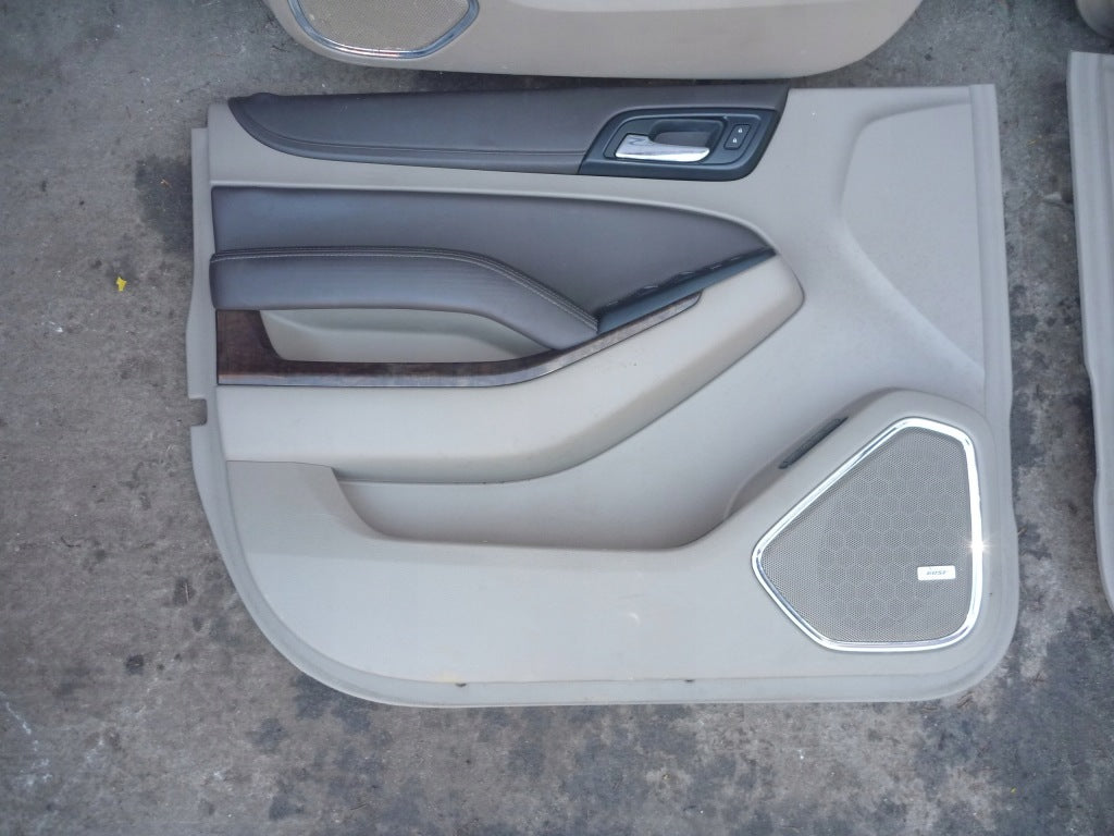 Boczek Drzwi LP Chevrolet Tahoe Suburban Yukon 15-