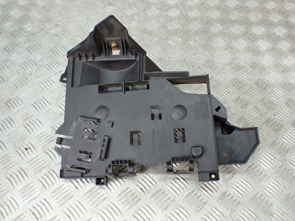 Mocowanie Komputera Chevrolet Silverado Tahoe Cadillac Escalade Yukon 21-
