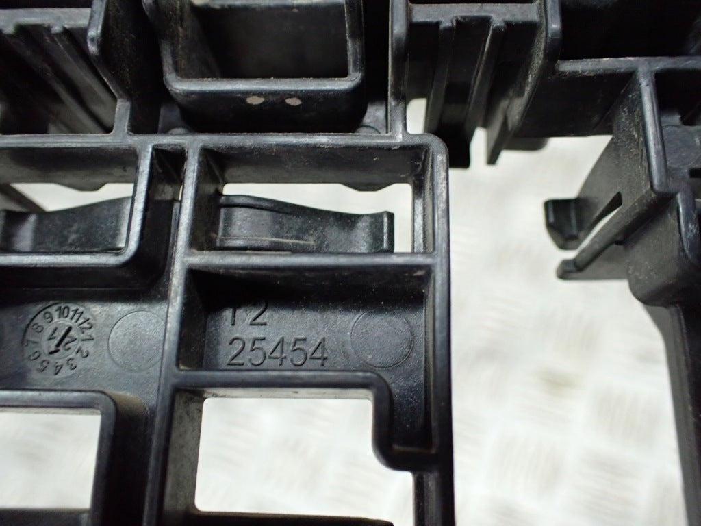 Uchwyt Mocowanie Radaru Przód Honda Pilot 4 YG2 4x4 23-