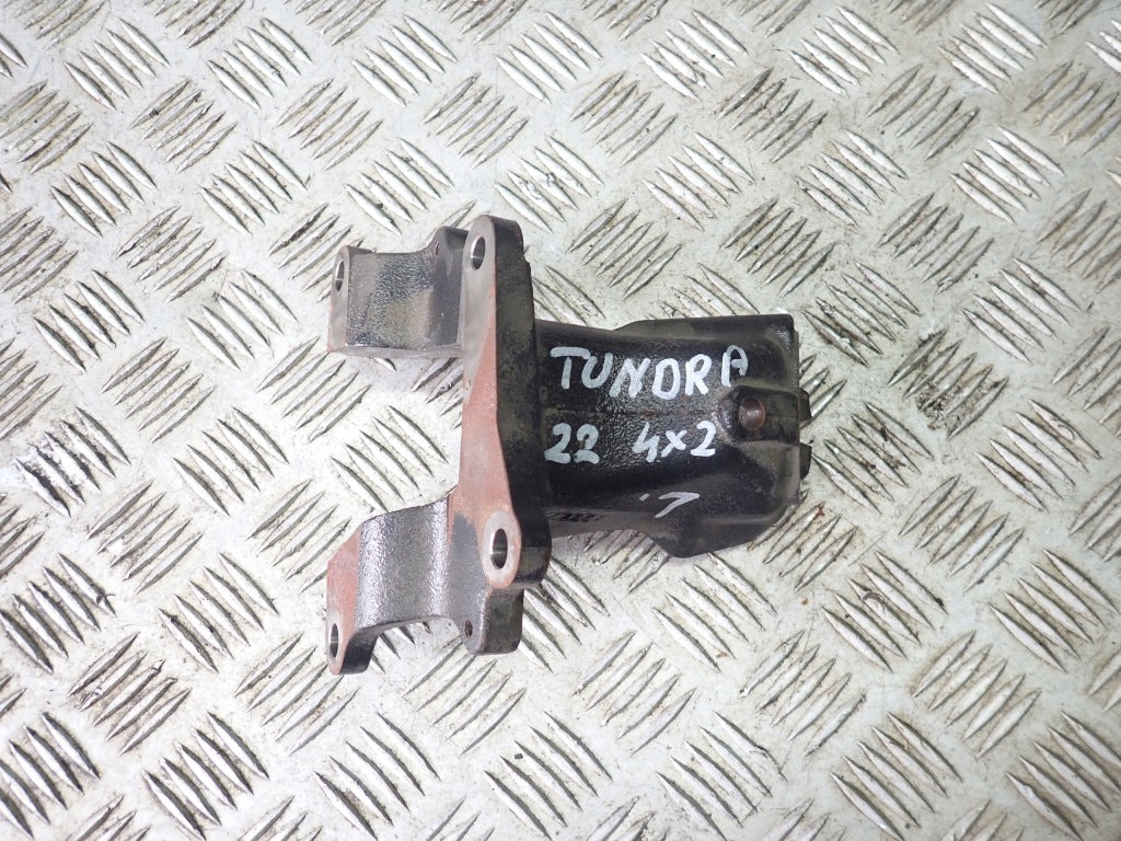 Łapa Silnika Toyota Tundra 3.4 3.5 2022-