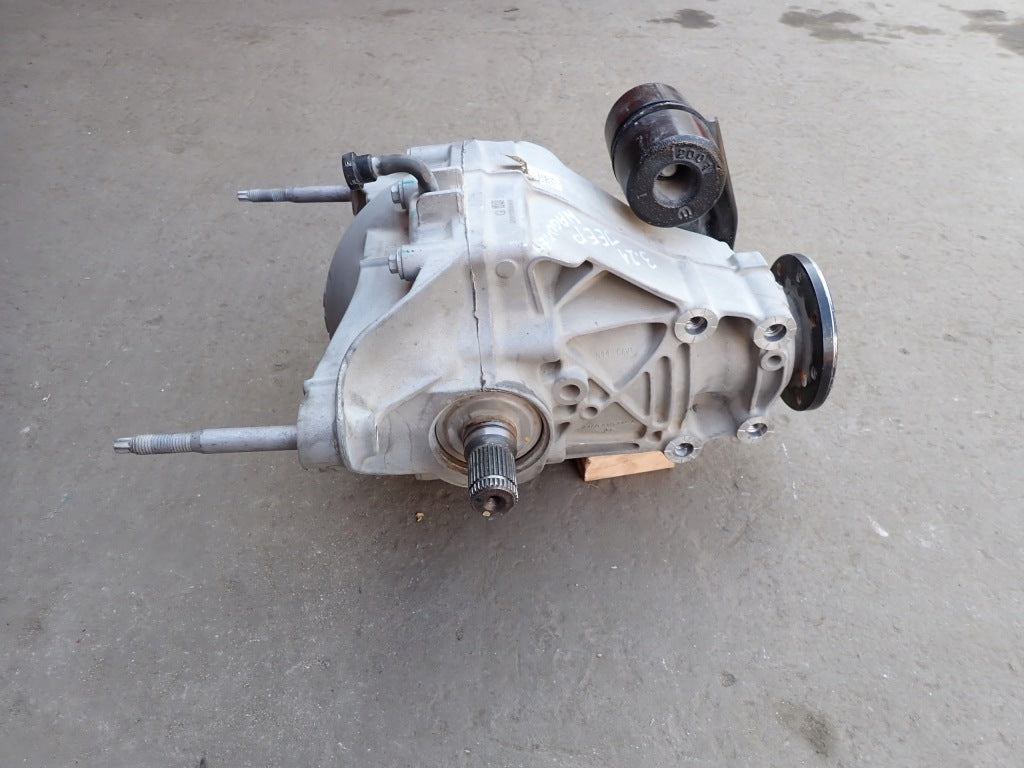 Rear Axle Differential Differential Rear 3.21 Jeep Wagoneer Grand WS 5.7 2022-