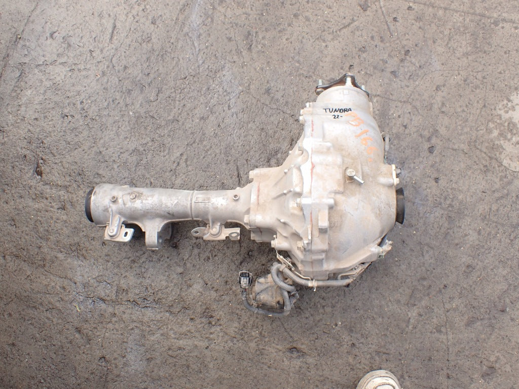 Most Przedni Przód Dyfer 3.31 Kpl. Toyota Tundra Crew Max 3.4 2022-