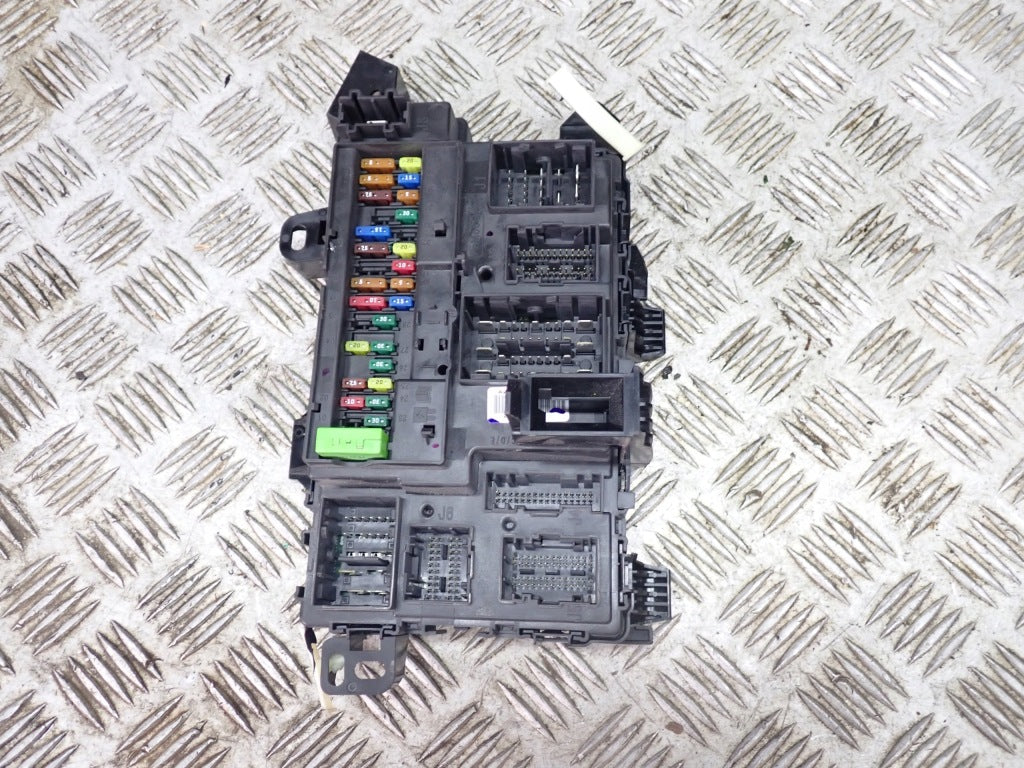 BCM BCU Comfort Module Fuses Ford Expedition 3.5 2018-