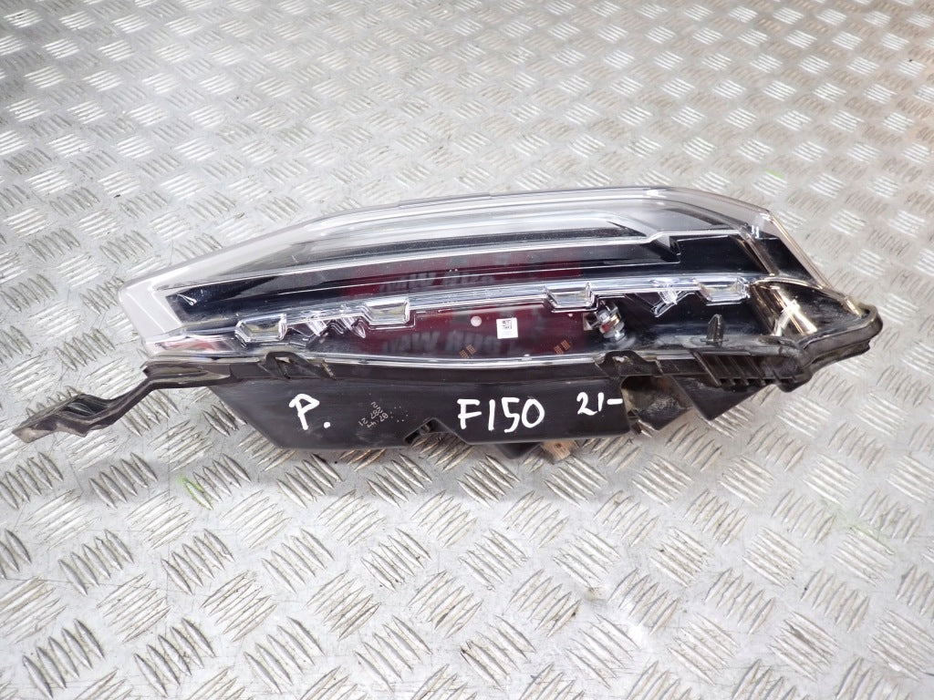 Halogen Lampa Przeciwmgielna DRL LED Prawy Ford F150 XLT 3.5 Ecoboost 2021