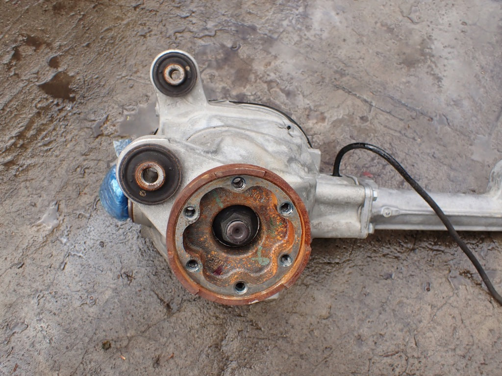 Dyferencjał przedni Ford F150 2021 z silnikiem 3.5 Ecoboost, model 3.55, marki Autolandparts, widoczny na zdjęciu.