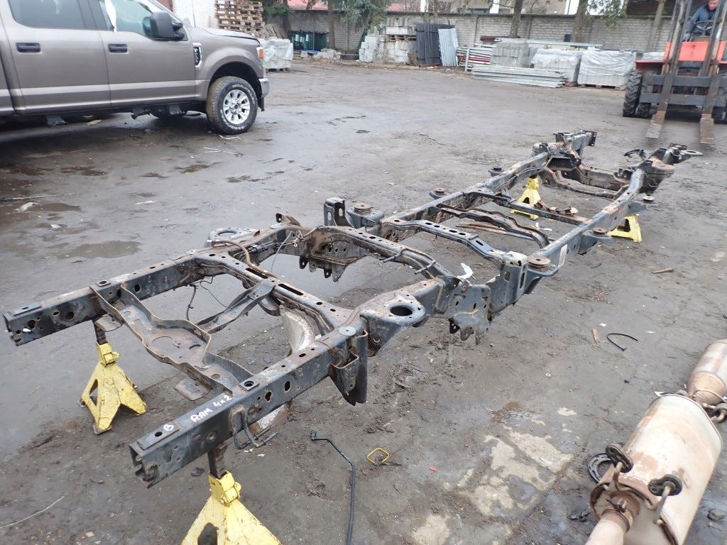 Rama Kpl. Dodge Ram Quad Cab 4x2 09-