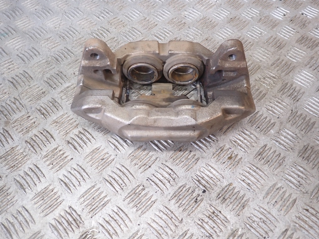 Zacisk Hamulcowy Prawy Przedni Chevrolet Tahoe Suburban Yukon 5.3 2021