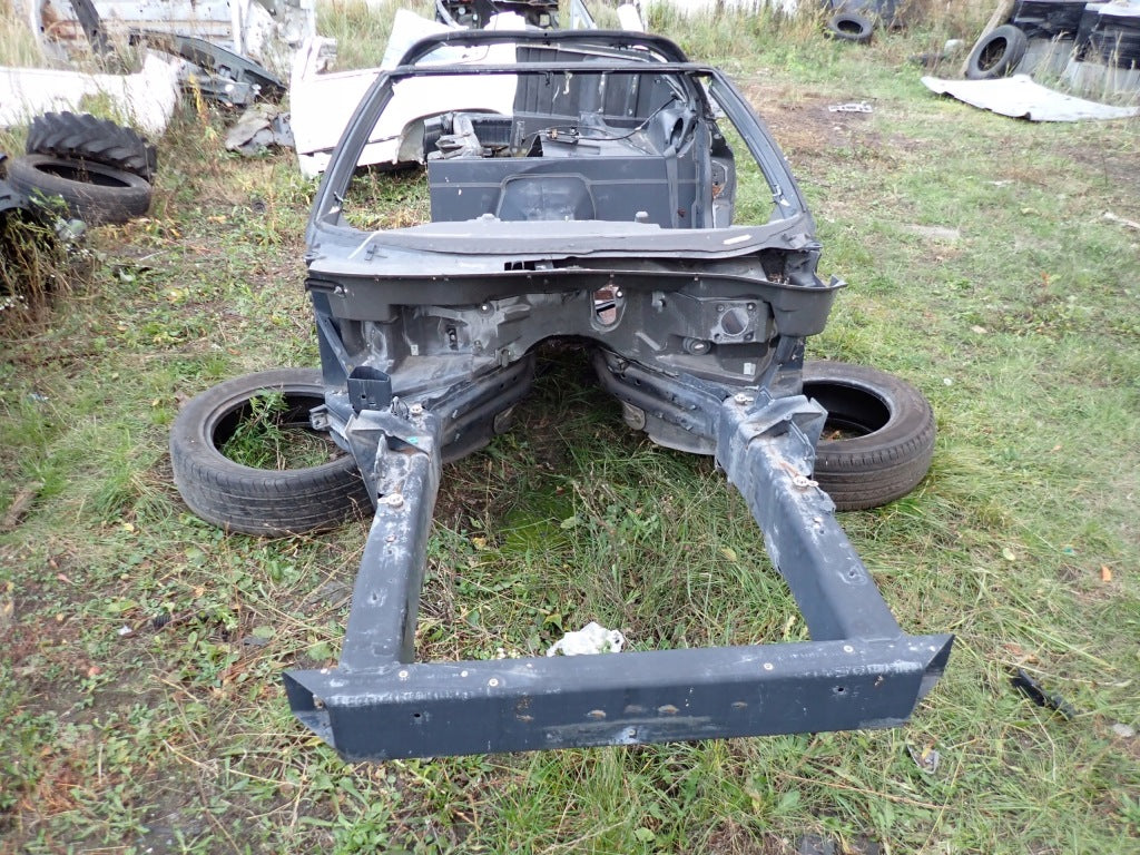 Rama Wzmocnienie Przednie Ćwiartki Belka Podłużnice Przód Corvette C5