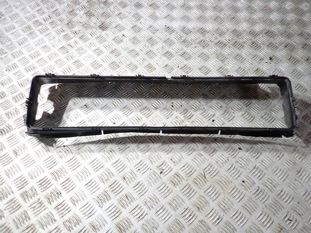 Kierownica Powietrza Dolna Wlot Ford Explorer 20-