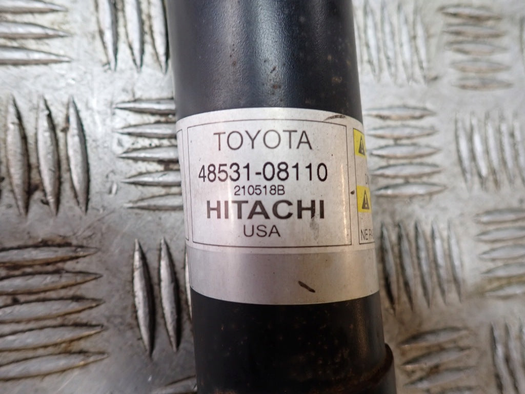 Amortyzator Tylny Toyota Sienna XL40 2.5 Hybrid 4x2 2021-