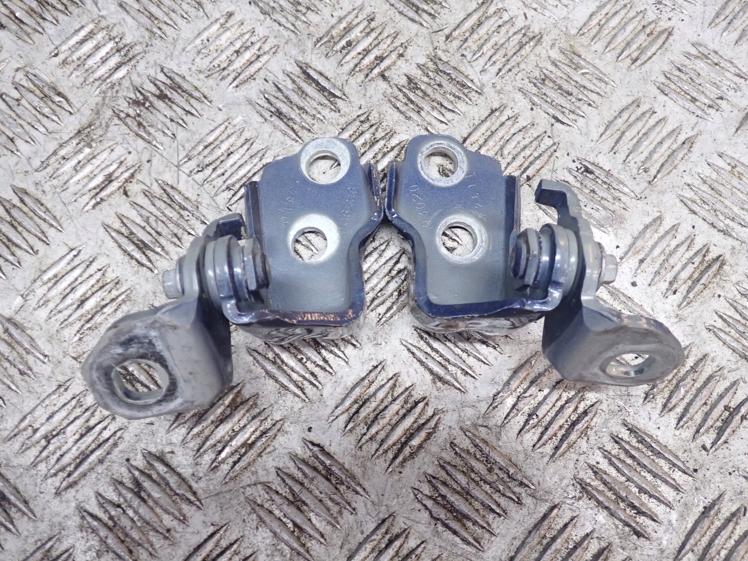 Zawiasy Drzwi PARA Ford Explorer 2020-