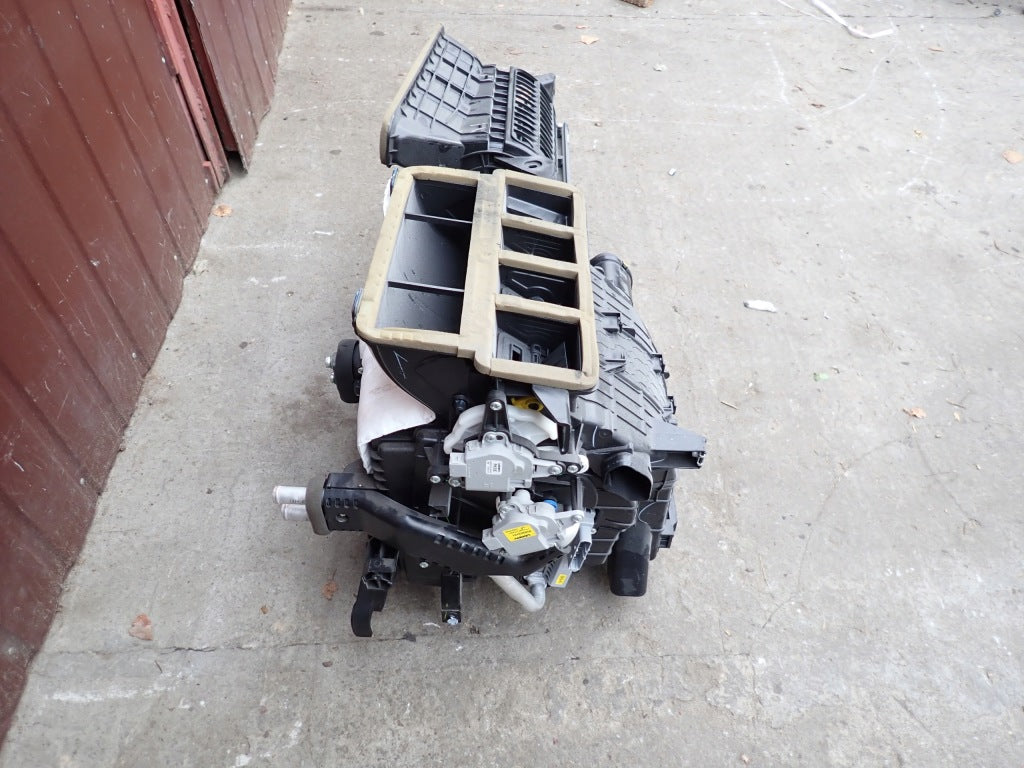 Nagrzewnica Powietrza Kpl. Kia Telluride 3.8 4x4 2021