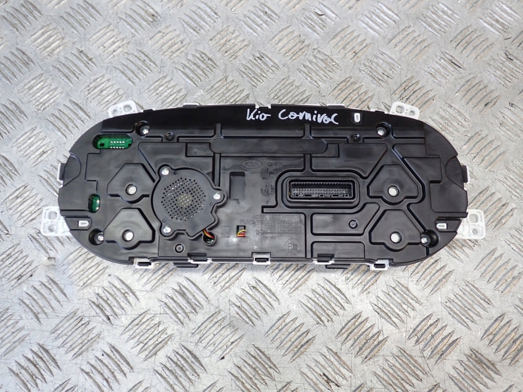 Odometer Clocks Speedometer Kia Carnival LX KA4 2020-