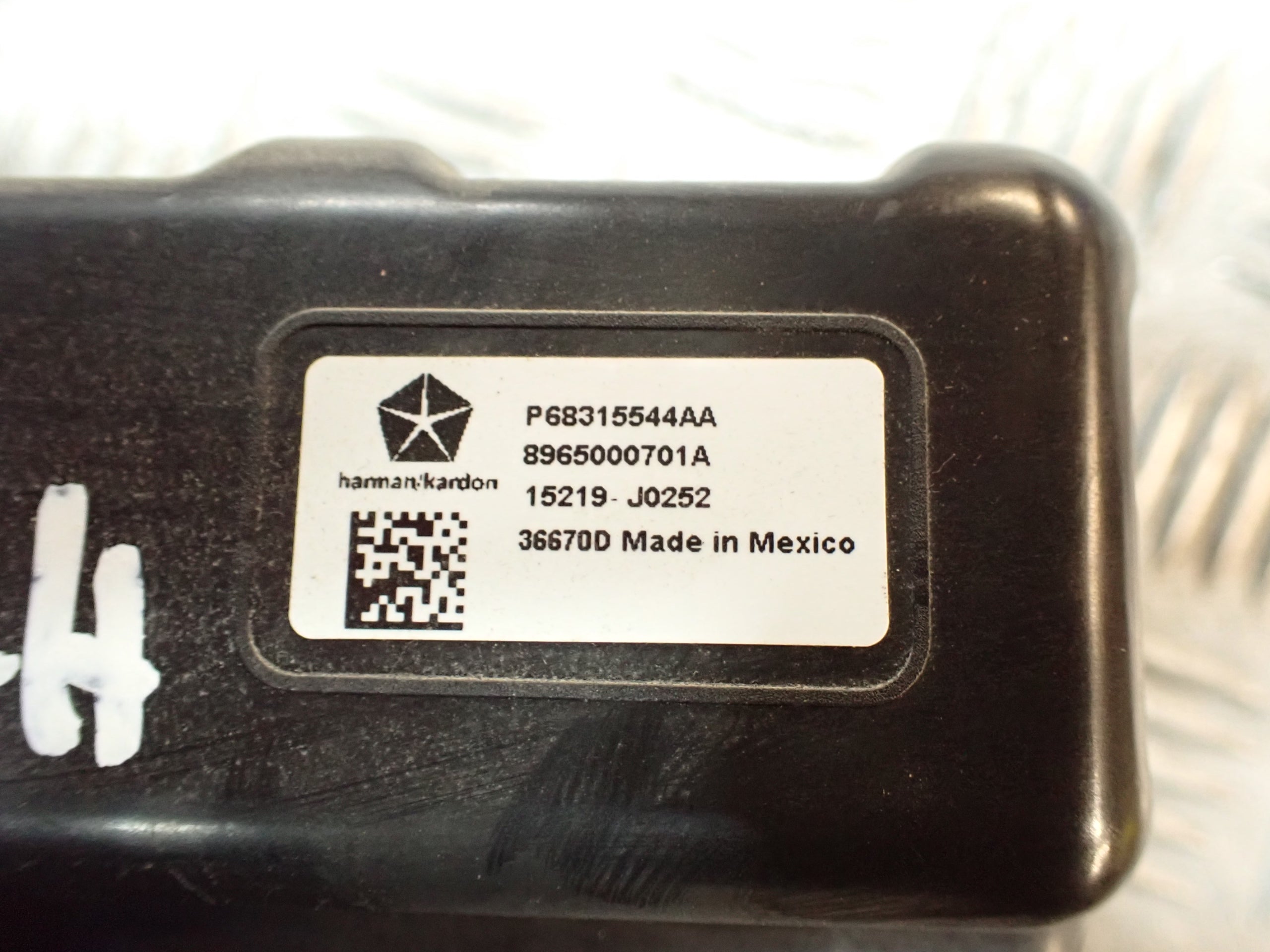 Subwoofer Głośnik Basowy Harman Kardon Dodge RAM 2019-