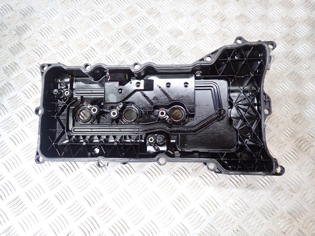 Pokrywa Osłona Zaworów Lewa V35A-K83C 3.4 3.5 Toyota Tundra 2022