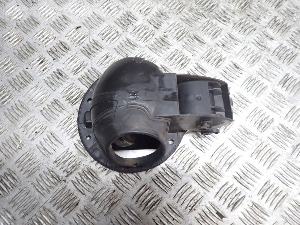 Fuel Filler Flap Kit Plug Socket Toyota Tundra II 2014-