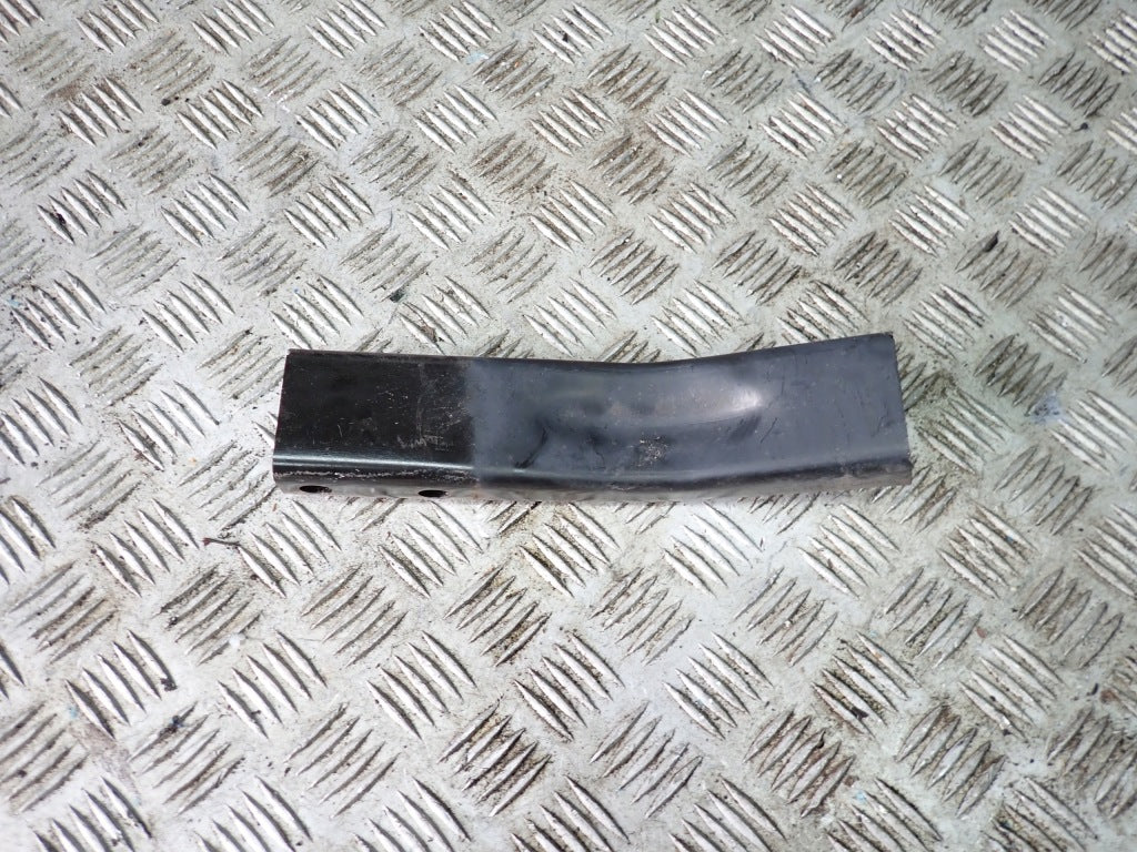 Mocowanie Wspornik Kieł Ramy Ford F150 2021-