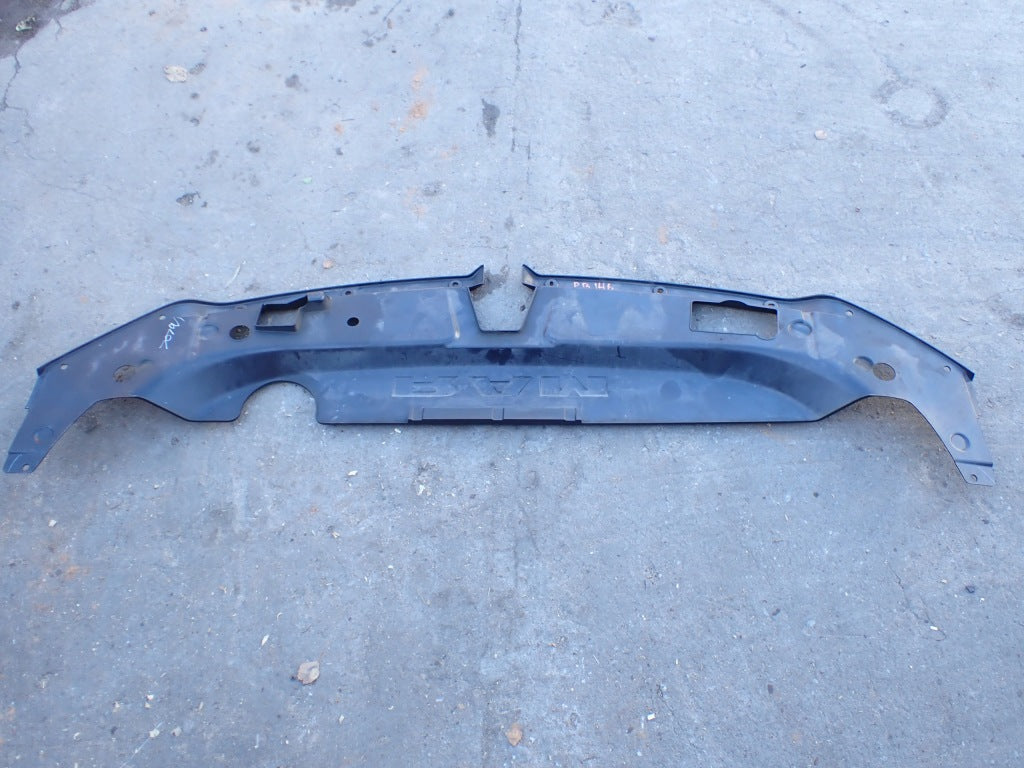 Dodge RAM V 4x4 19- Front Radiator Cover