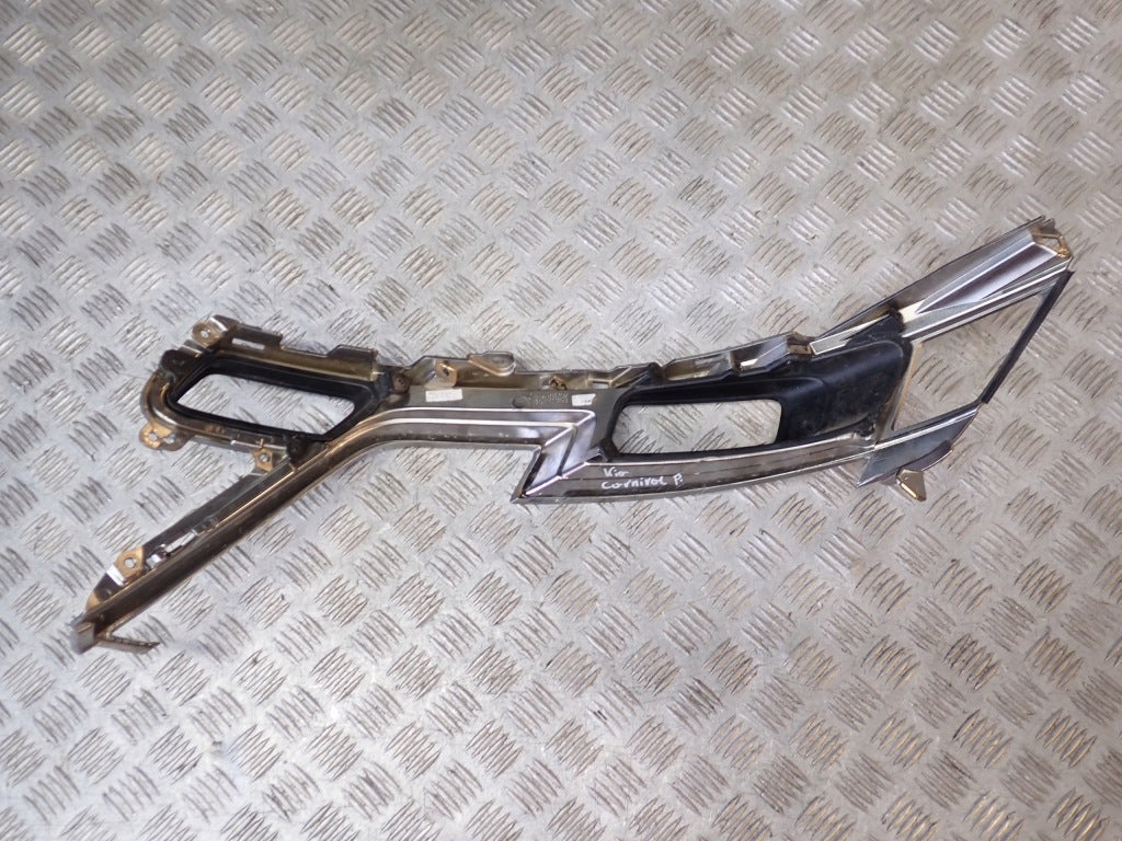 Right Front Lamp Trim Kia Carnival LX 3.5 KA4 2020-