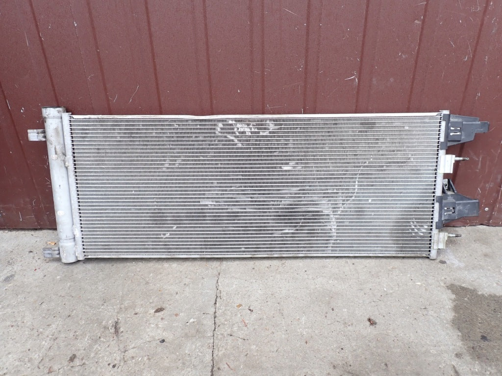 Air Conditioning Condenser Chevrolet Silverado GMC Sierra 2019-