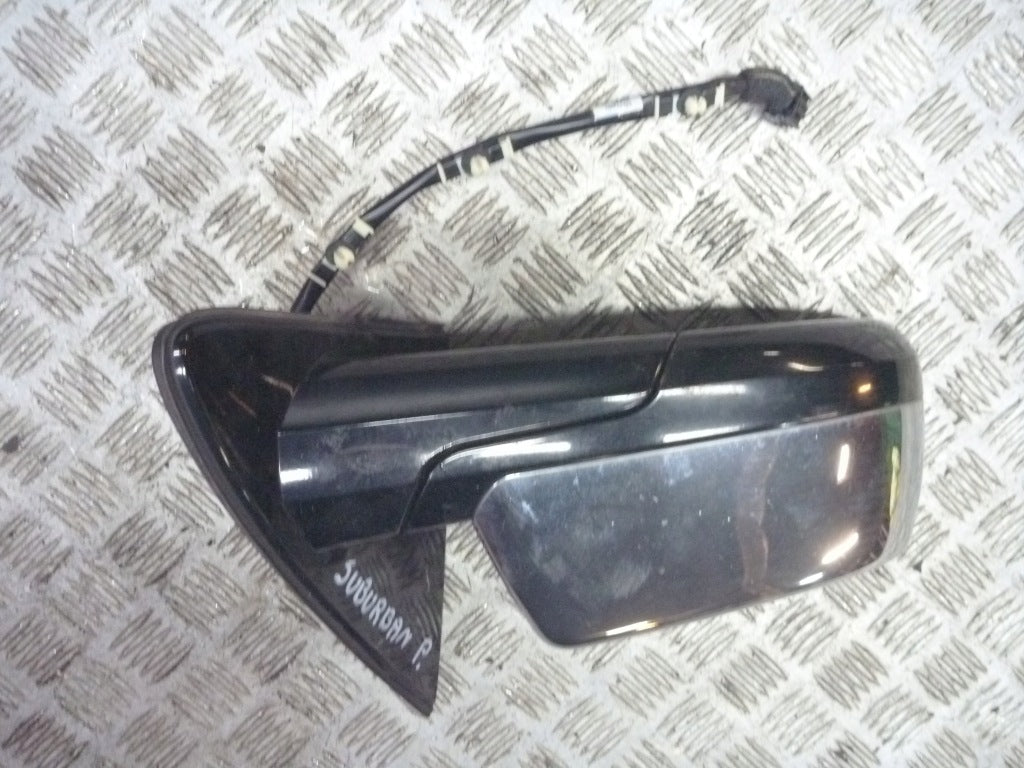 Right Mirror 15 PIN Yukon Tahoe Suburban 2015-