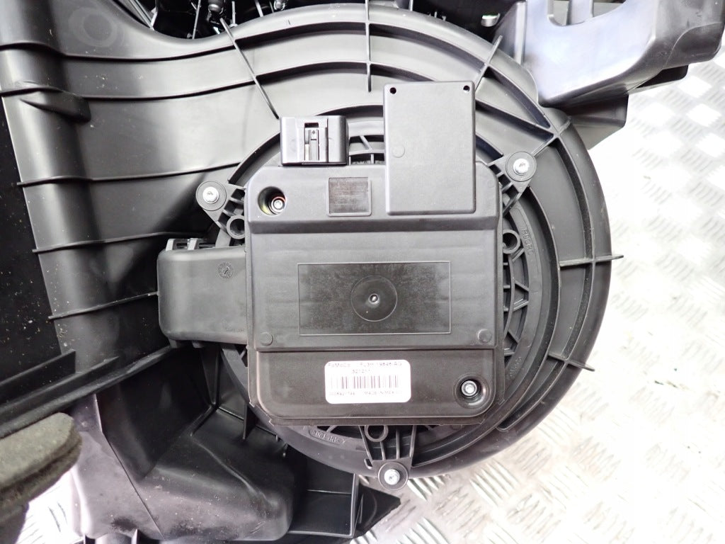 Nagrzewnica Ford F150 XL XLT 2021-
