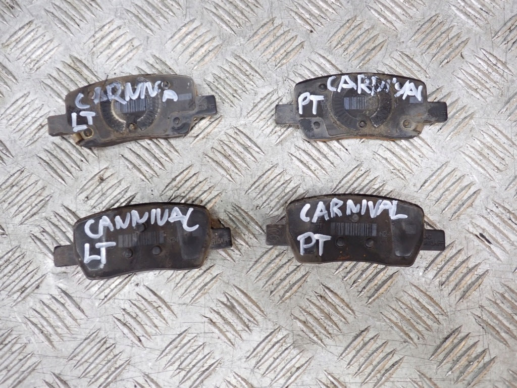 Klocki Hamulcowe Tylne Tył Komplet Kia Carnival LX KA4 3.5 2020-
