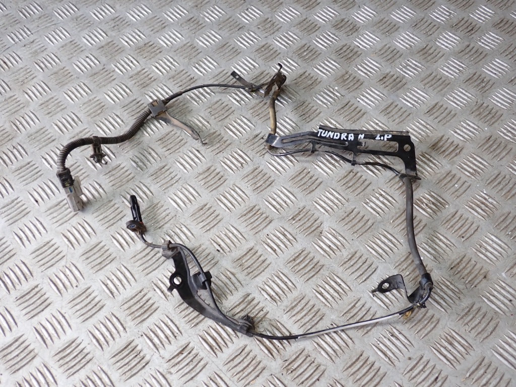Czujnik ABS Przedni Przód Prawy Lewy Toyota Tundra Sequoia 22-