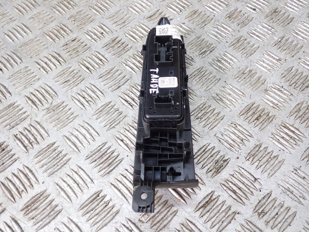 Panel Przełącznik Szyb Lusterek Kierowcy Chevrolet Tahoe Suburban 5.3 2021-