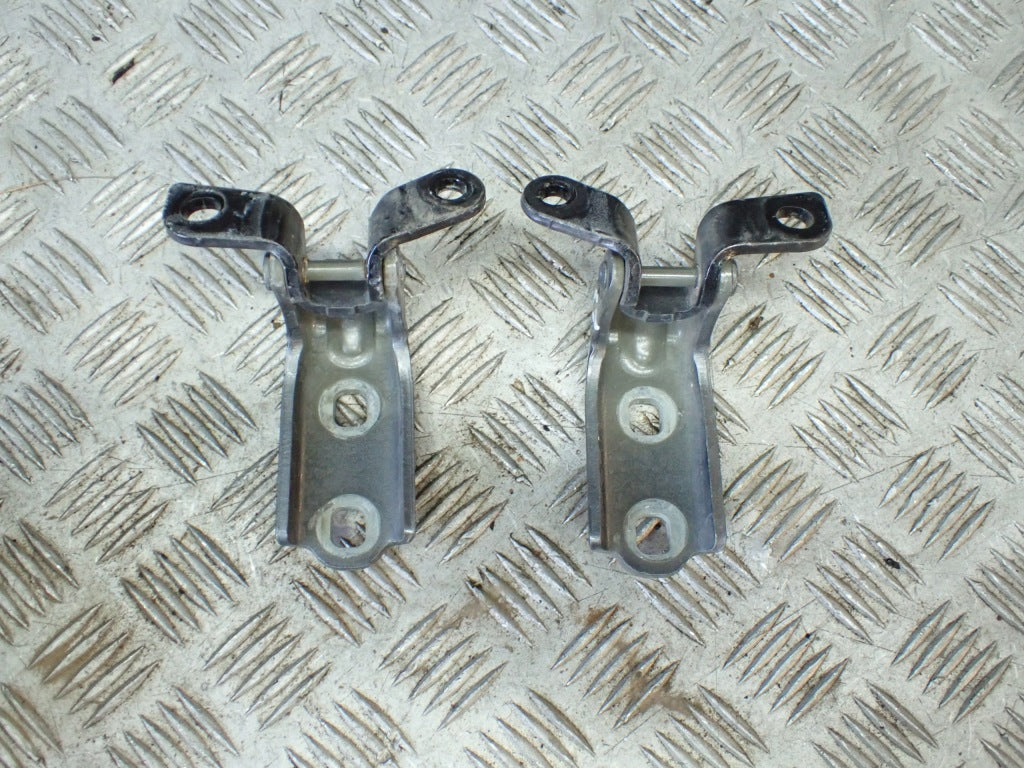 Front Door Hinges Chevrolet Silverado Suburban Yukon Escalade Tahoe 2019-