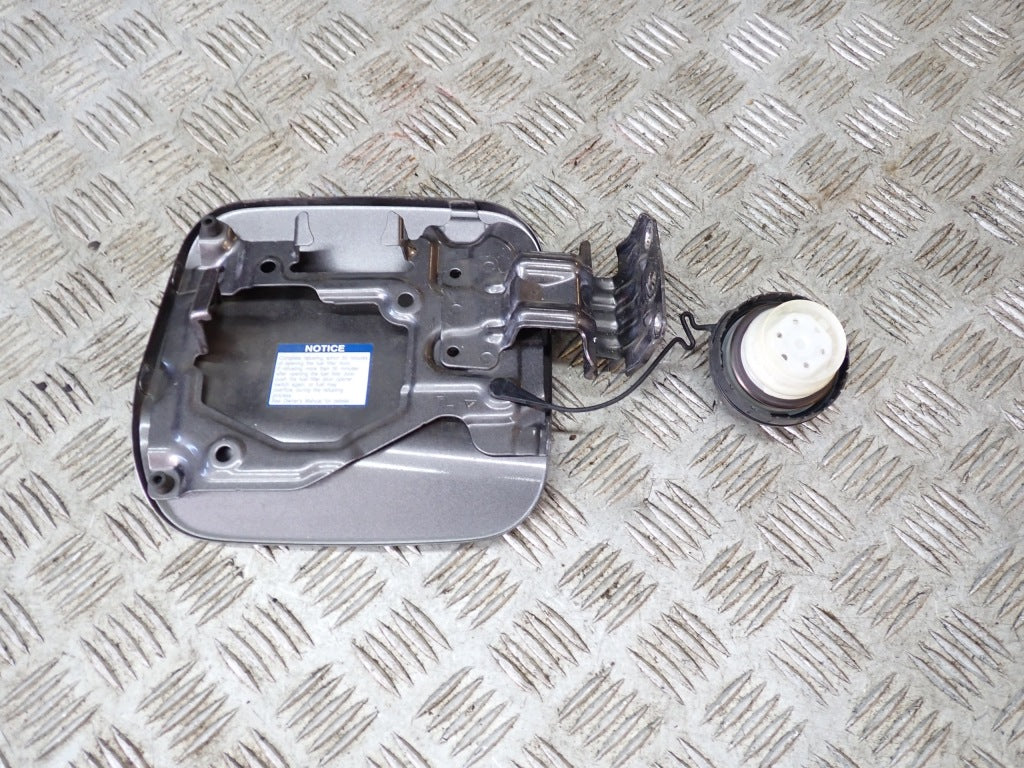 Fuel Filler Flap Cap Toyota Sienna XL40 2021-
