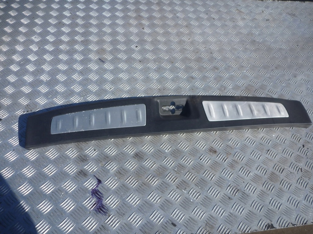 Osłona Pasa Tylnego Infiniti JX35 QX60 2013-