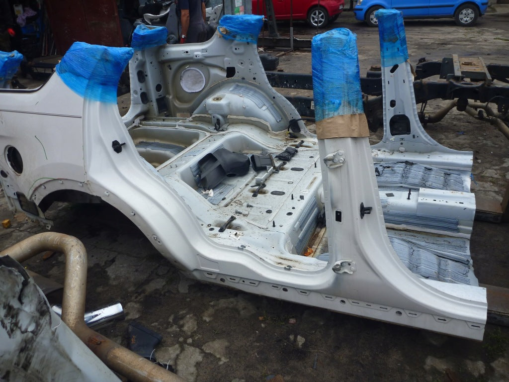 Ćwiartka Tylna Tył Prawa Ford Explorer 2011
