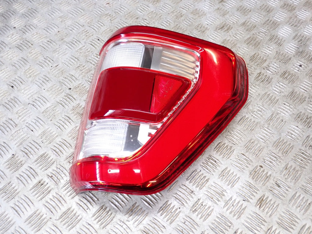 Lampa Prawa Tylna Prawy Tył LED Radar Blind Spot Ford F150 Lariat 2021-