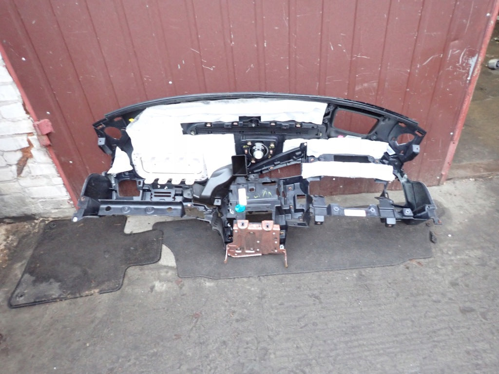 Deska Kpl. Kokpit Kratki HUD Chevrolet Corvette C7 3LT 2014-