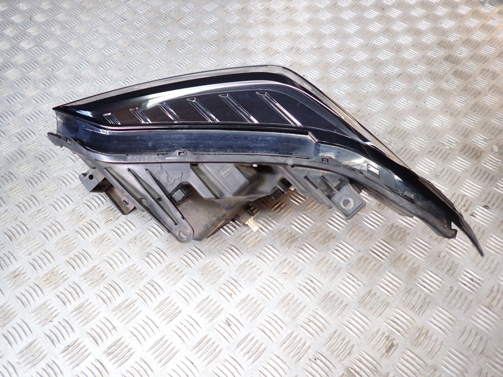 Lampa Prawa Przednia Reflektor Przód Przedni LED Toyota Tundra Sequoia 22-