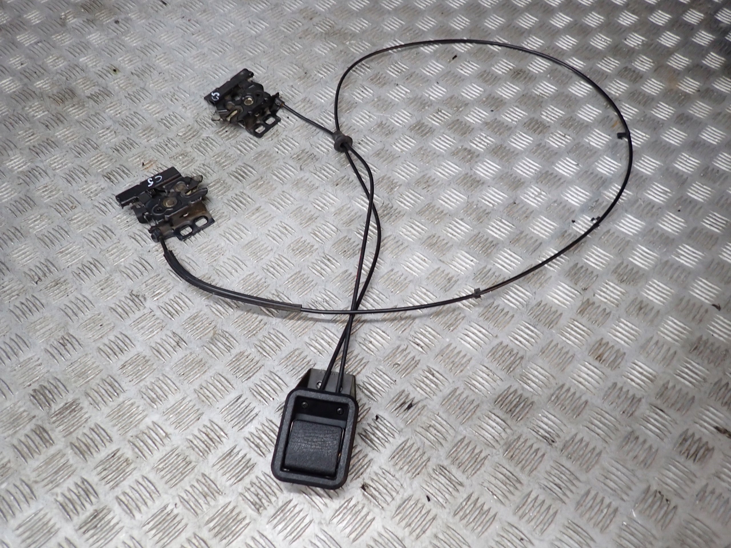 Zamek Maski Linka Kpl. Chevrolet Corvette C5