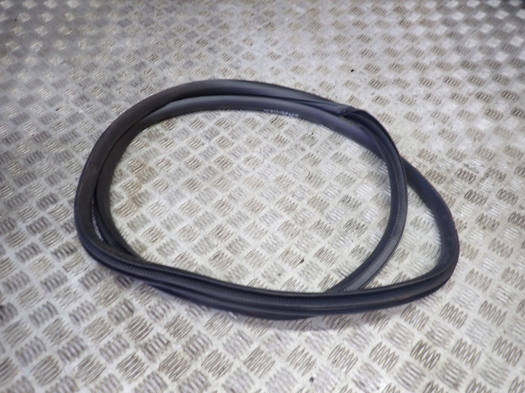Uszczelka Wnęki Drzwi Ford Expedition 3.5 2020