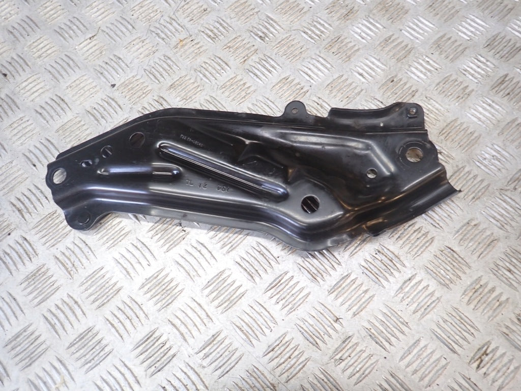 Left Crossmember Support Bar Toyota Sienna XLE 2021