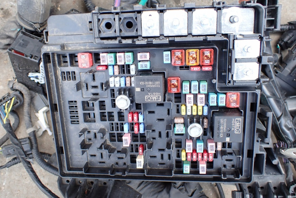 Fuse Box Harness Ford F150 3.5 Powerboost Hybrid 2021-
