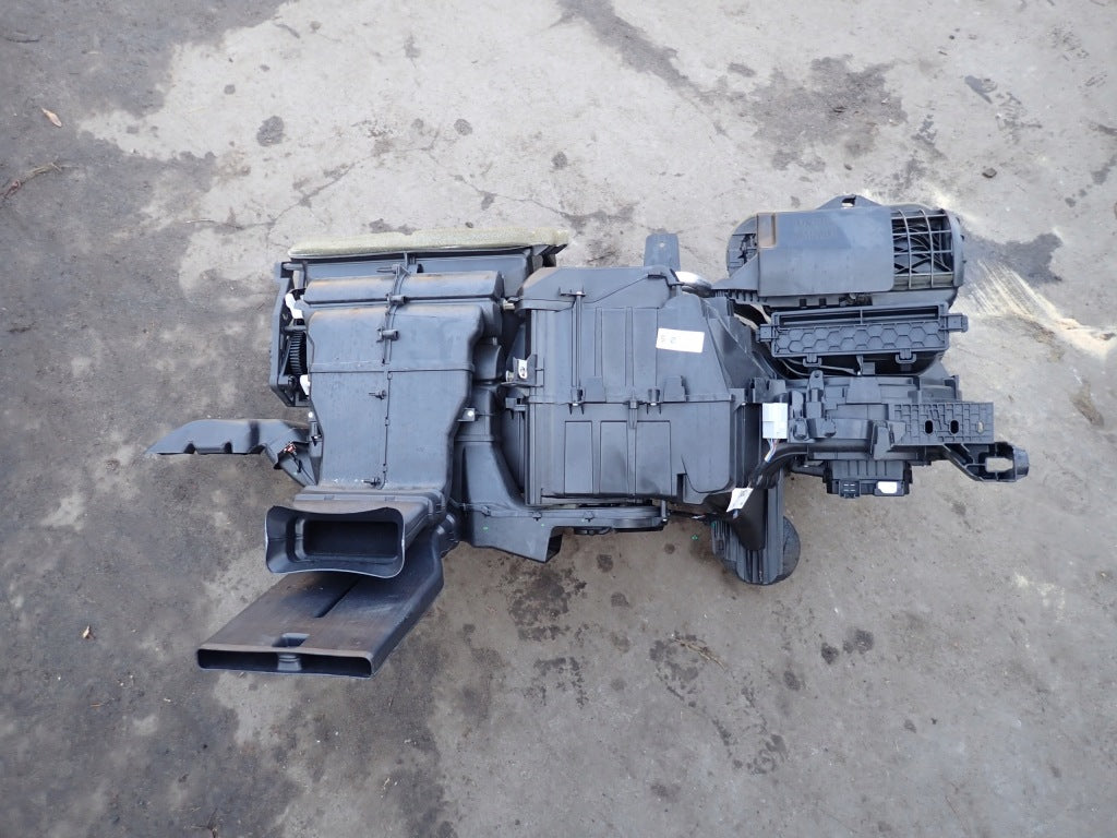 Nagrzewnica Ford F150 XL XLT 2021-