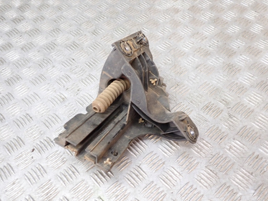 Lewy silniczek aktywnego spoilera zderzaka przedniego Ford F150 XLT 2021, element samochodowy marki Autolandparts