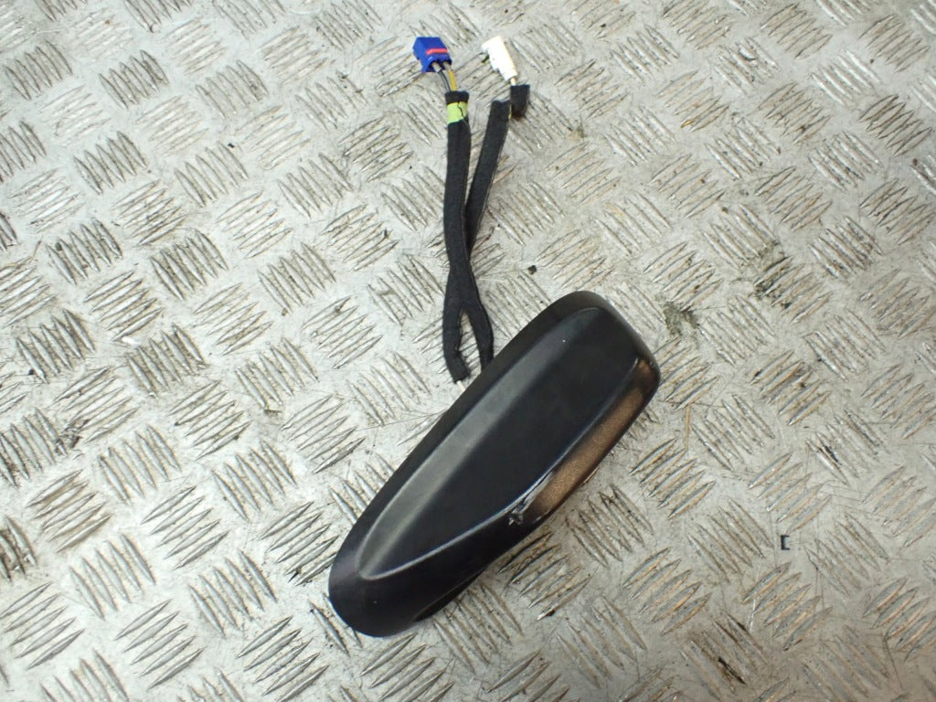 Shark antenna Dodge RAM V 2019-