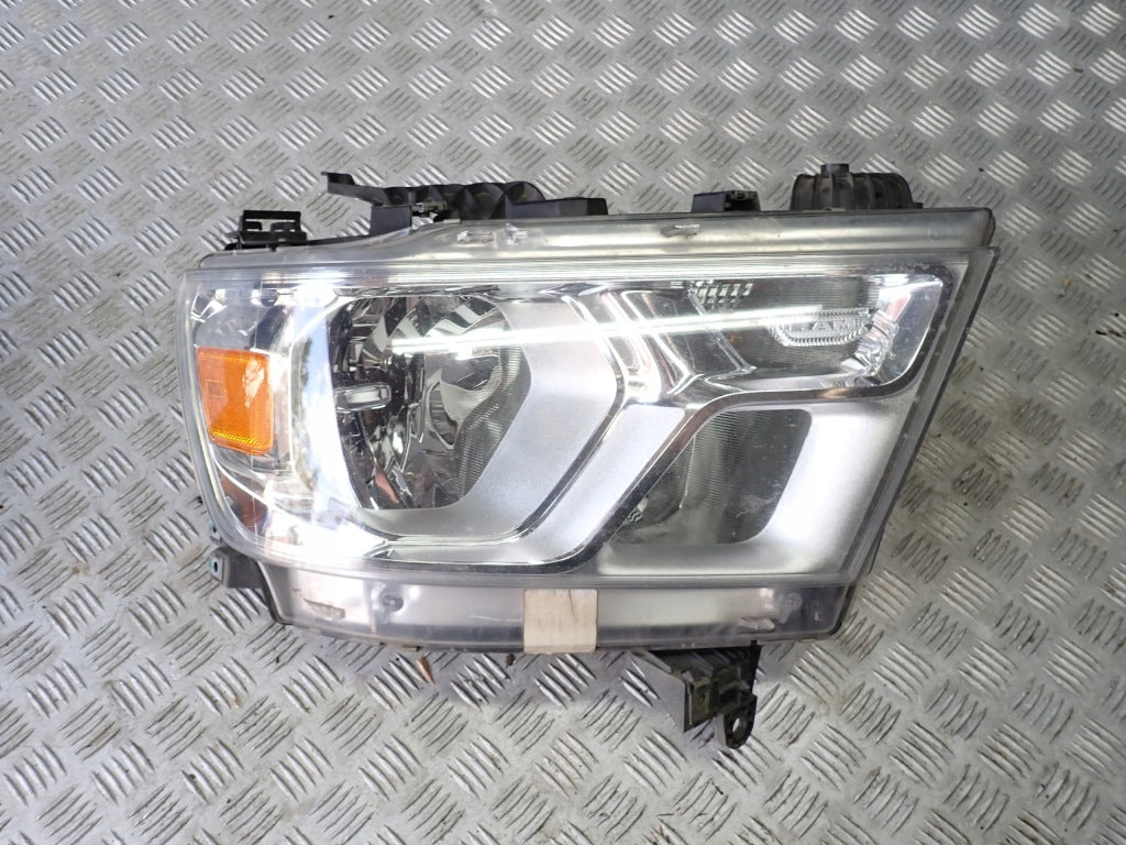 Lampa Prawa Przednia Chrome Dodge RAM V 2019-