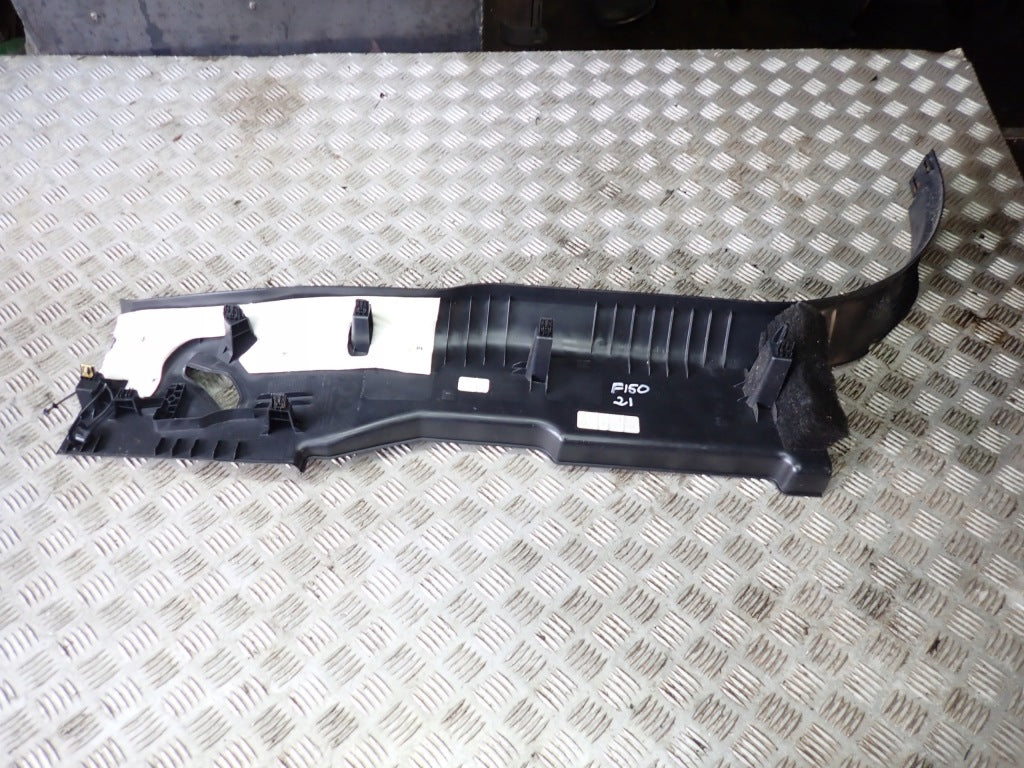 Osłona Słupka Prawy Tył Tylna Ford F150 F250 2021-
