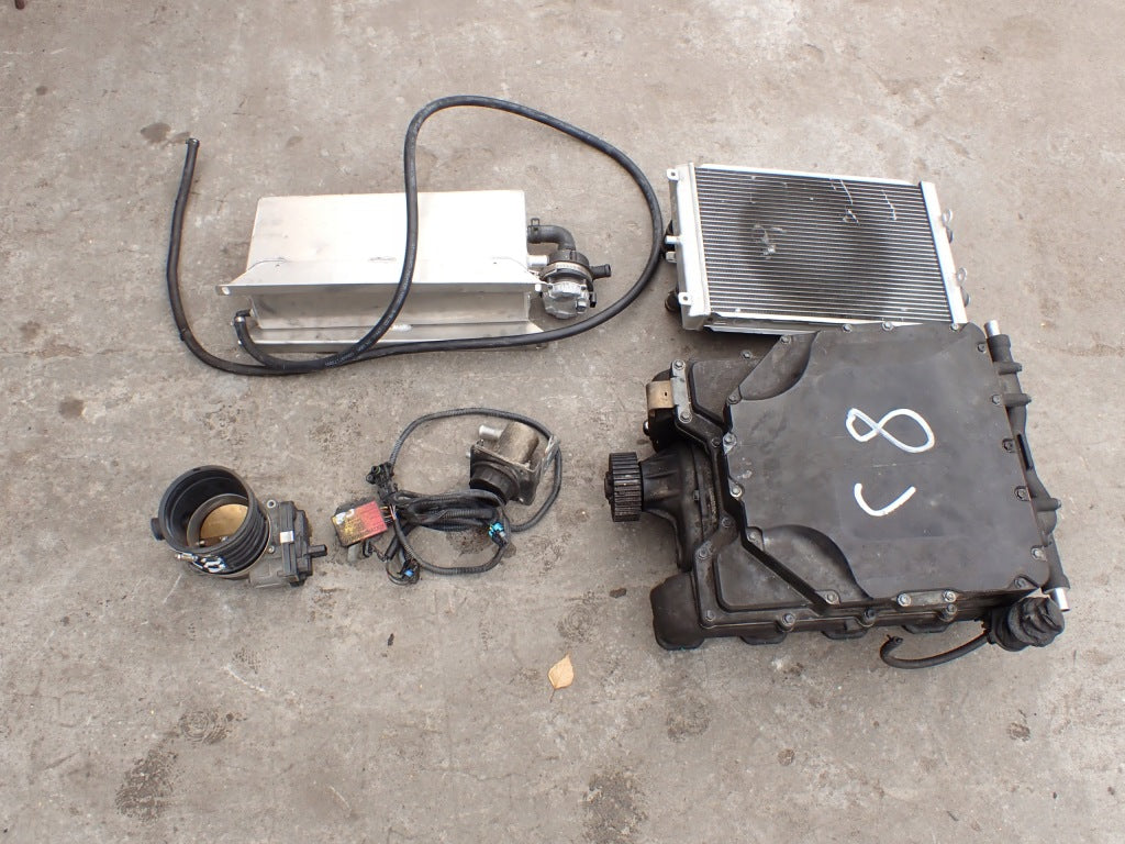 Kompressor Kit Magnusson TVS2650 700 HP Chevrolet Corvette C8 LT2 6.2 20-