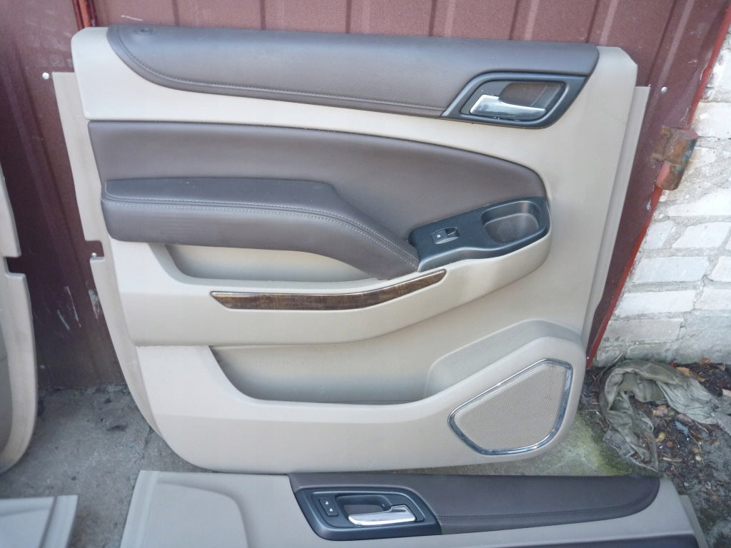 Boczek Drzwi LT Chevrolet Tahoe Suburban Yukon 15-