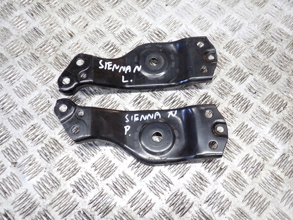 Toyota Sienna XL40 2021 Suspension Sled Mount Bracket
